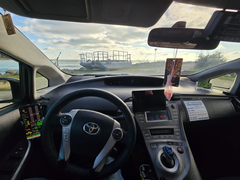 Toyota Prius 1.8 Hybrid-Facelift-TAXI, снимка 12 - Автомобили и джипове - 52908413