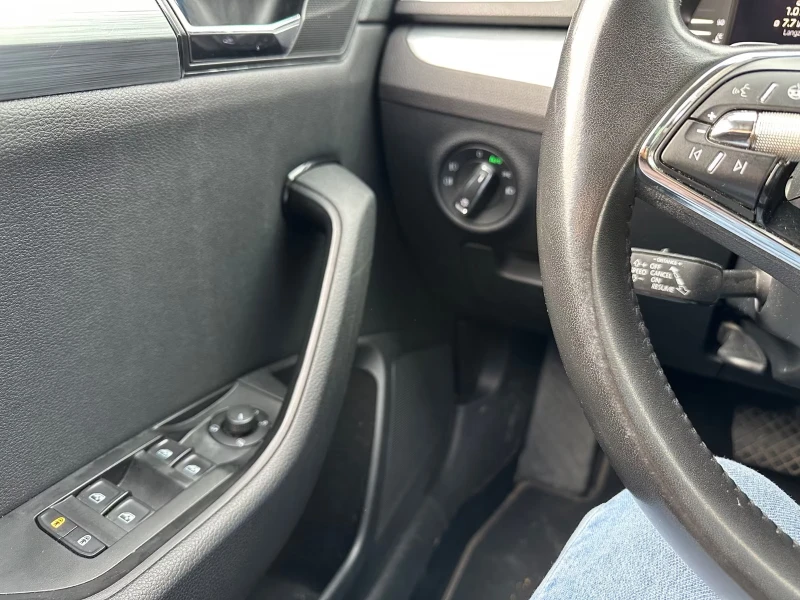 Skoda Superb AMBITION/150HP/CAM/AHK/NAVI/KLESS/ACC/691g, снимка 10 - Автомобили и джипове - 53074946