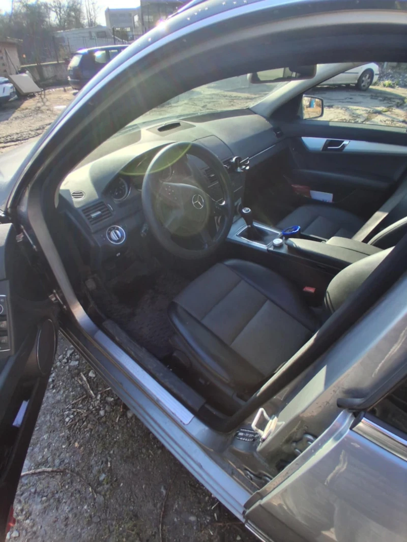 Mercedes-Benz 220 W, снимка 4 - Автомобили и джипове - 53143108