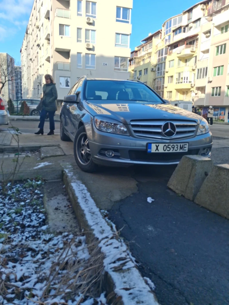 Mercedes-Benz 220 W, снимка 8 - Автомобили и джипове - 53143108