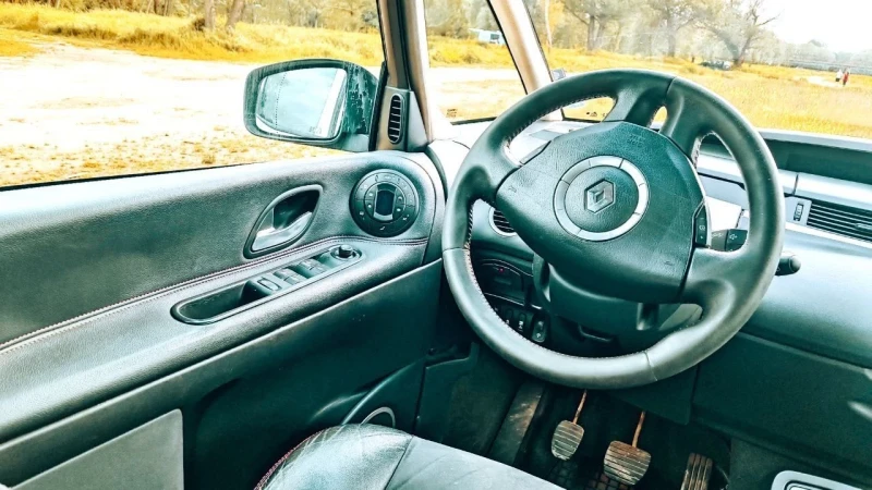 Renault Espace 2.0 , снимка 9 - Автомобили и джипове - 53151125