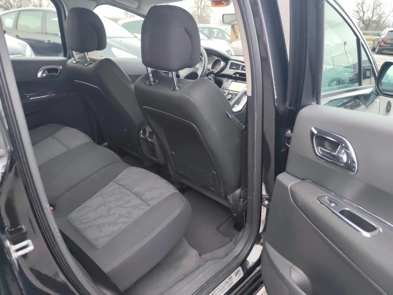 Peugeot 3008 1.6HDI НАВИ, снимка 10 - Автомобили и джипове - 53436490