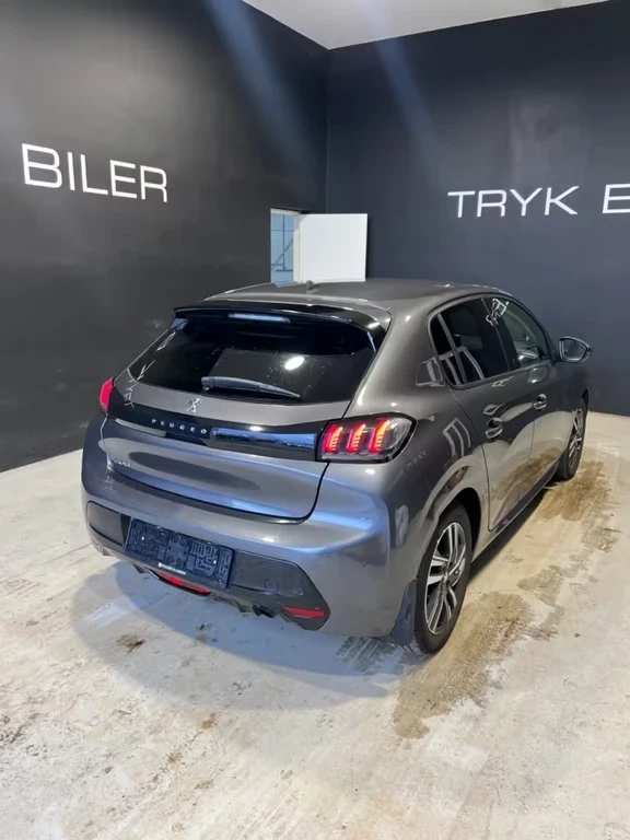 Peugeot 208 1.5hdi Allure 102ps - изображение 4