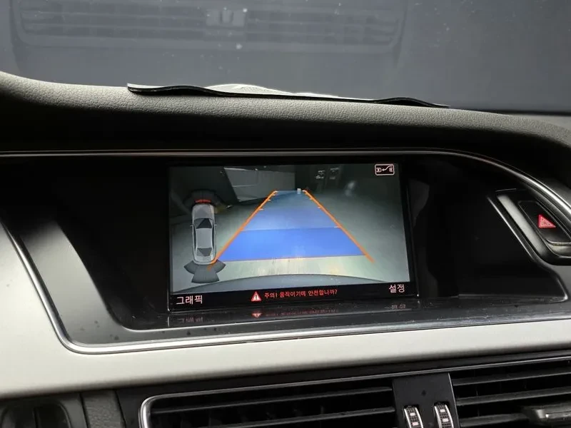 Audi A4 2.0 TDI, снимка 15 - Автомобили и джипове - 54143285