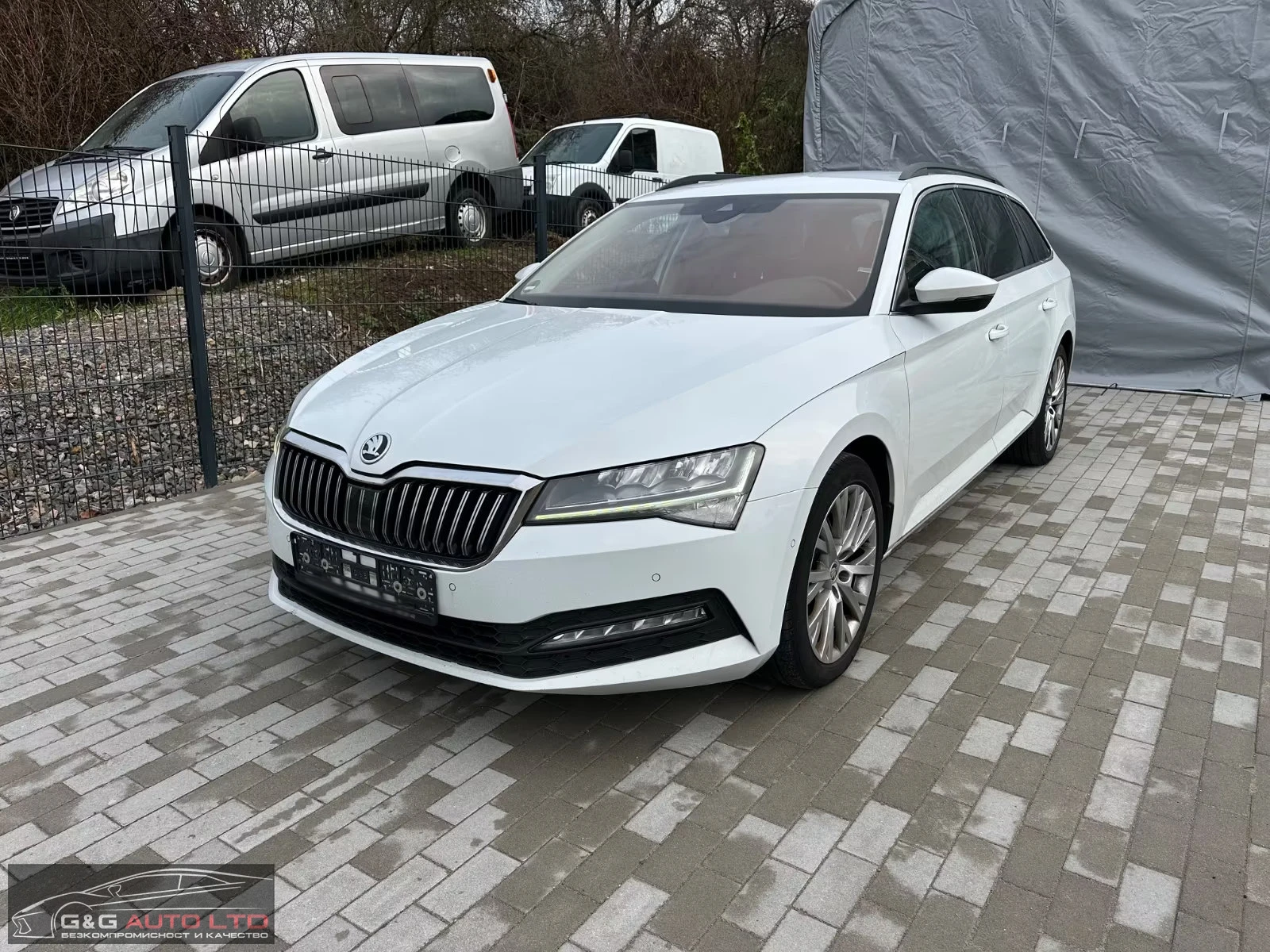 Skoda Superb AMBITION/150HP/CAM/AHK/NAVI/KLESS/ACC/691g, снимка 1