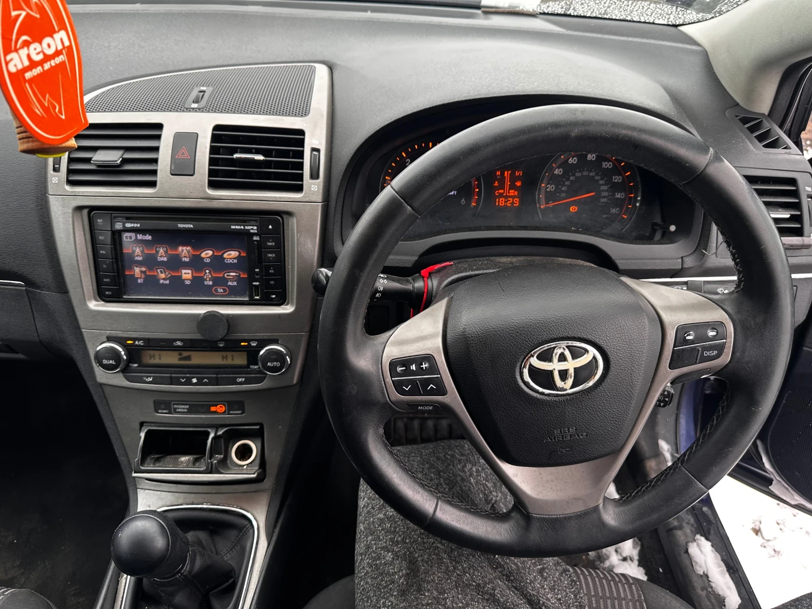 Toyota Avensis 100броя НА ЧАСТИ 2.0D-4d 126к.с //НАВИГАЦИЯ - изображение 8