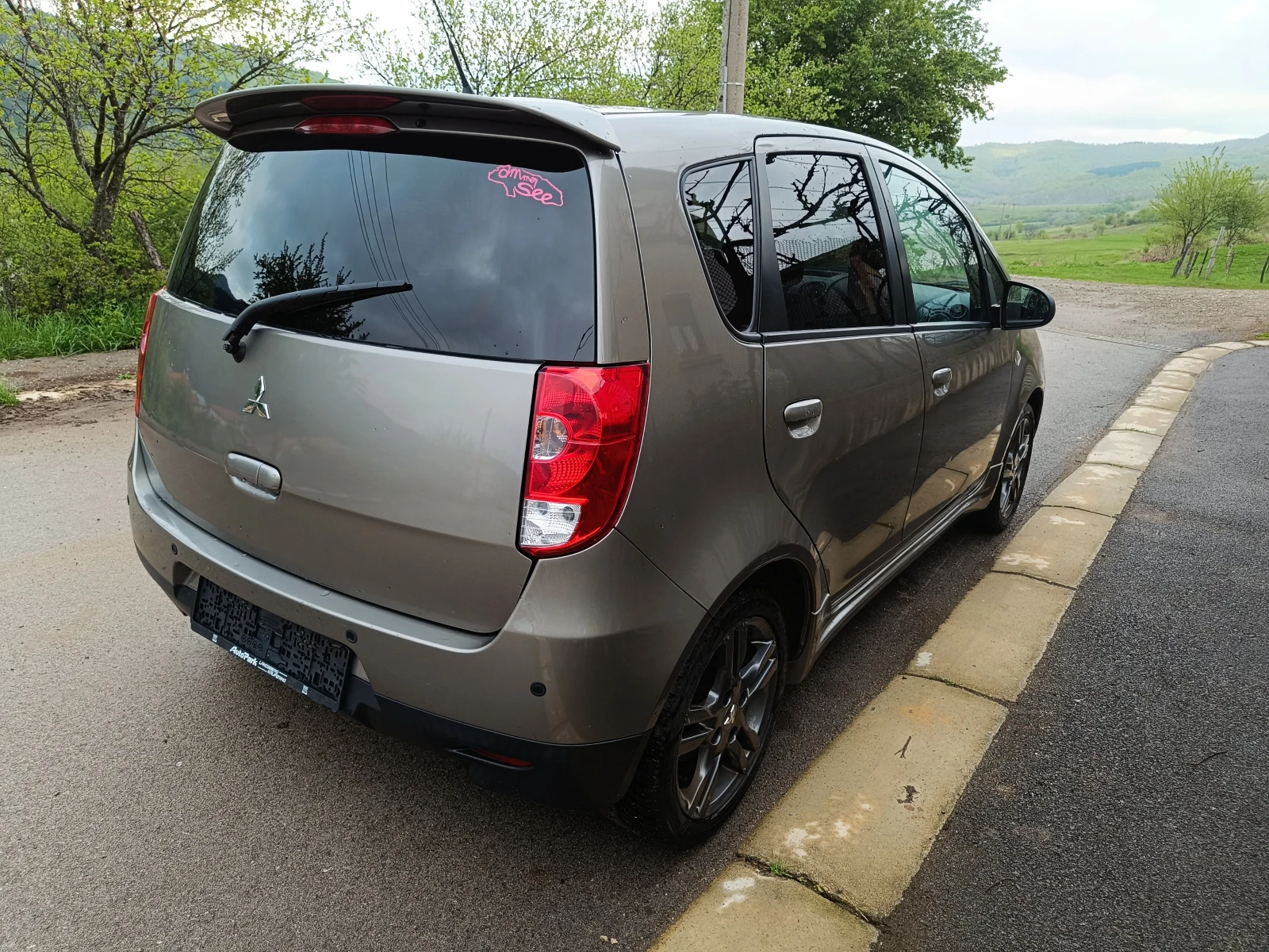 Mitsubishi Colt  - изображение 5