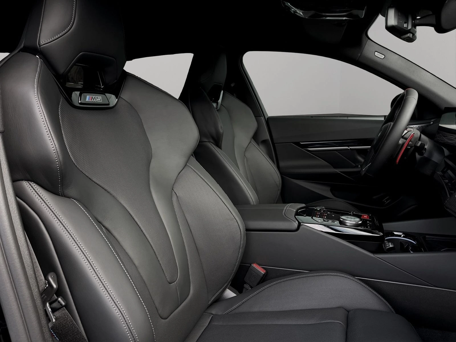 BMW M5 = Individual= Shadow Line Гаранция - изображение 9
