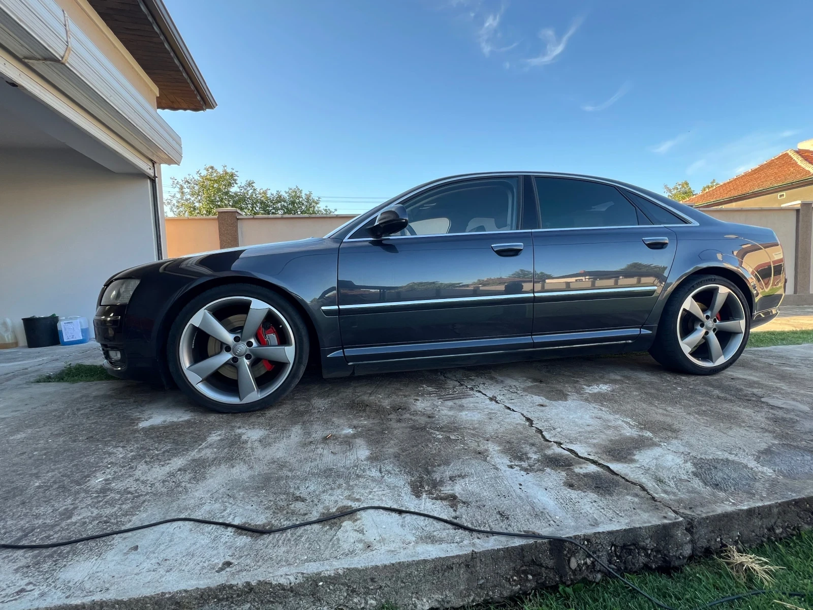 Audi A8  - изображение 2