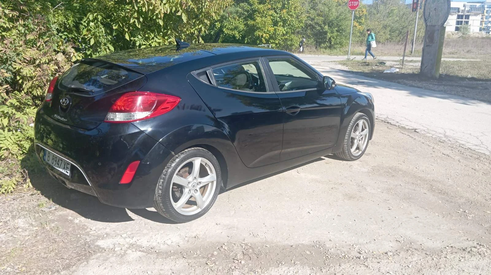 Hyundai Veloster   - изображение 4