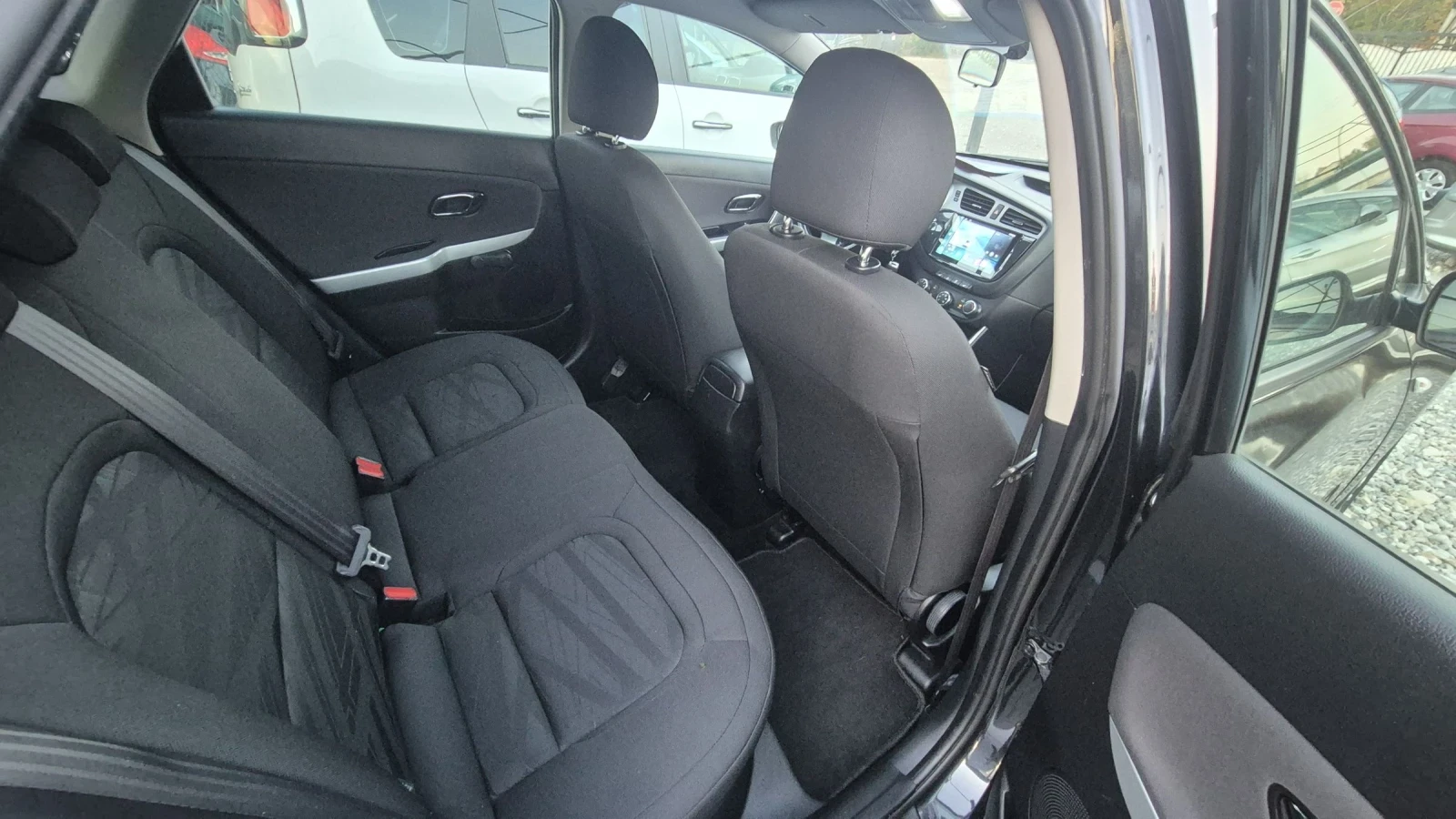 Kia Ceed 1.6 | Mobile.bg   12