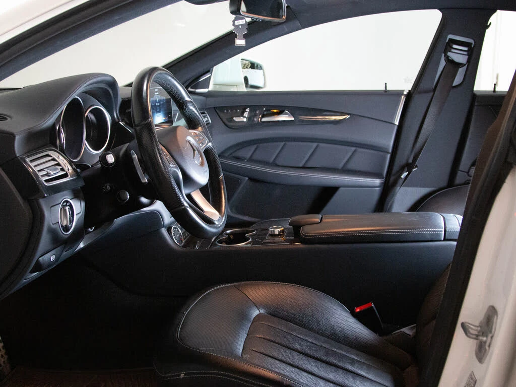 Mercedes-Benz CLS 400 4MATIC * АвтоКредит* (ЦЕНА ДО БГ) - изображение 10