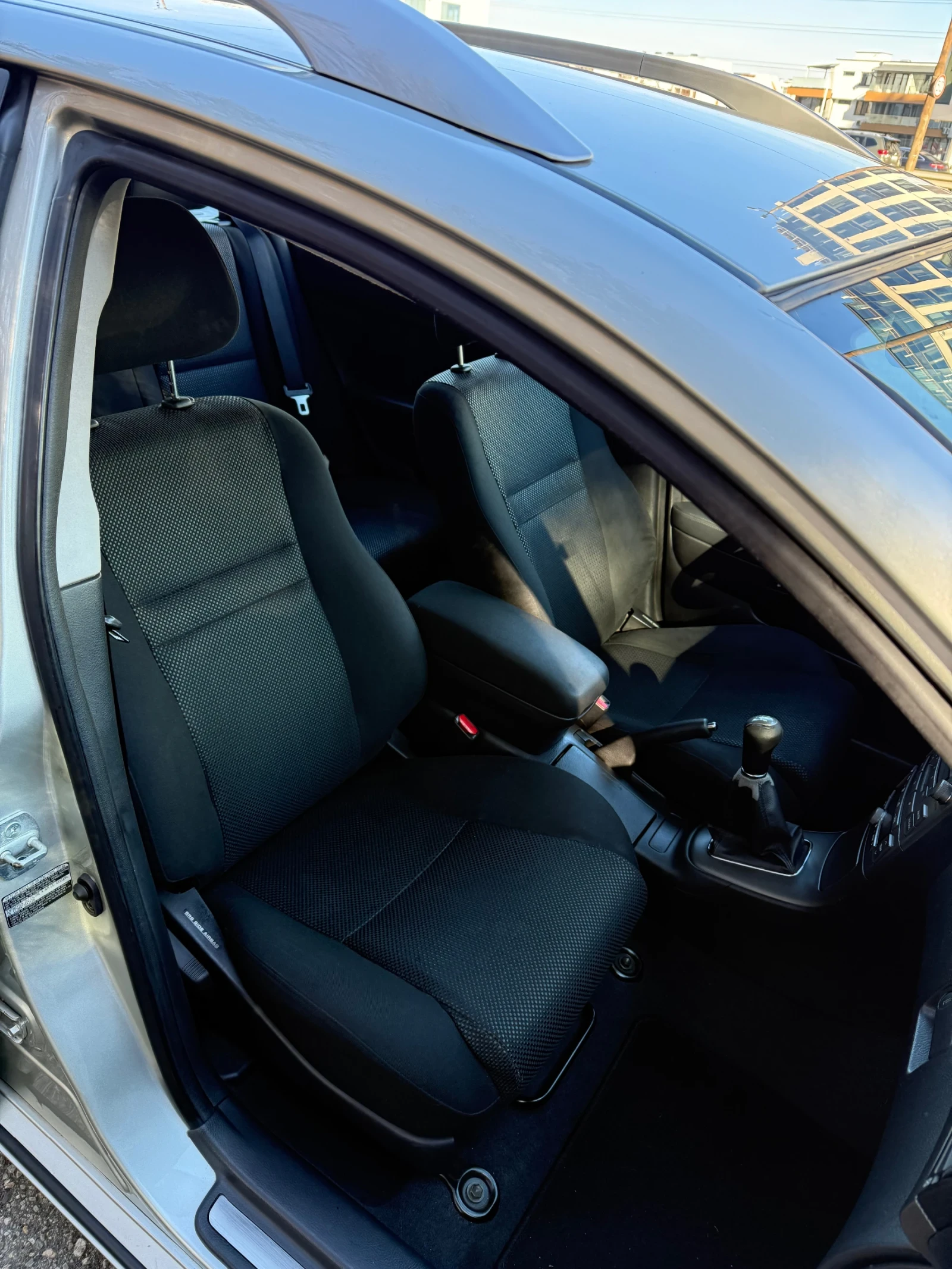 Toyota Avensis T25 2.0D УНИКАТ! ПЕРФЕКТНА! - изображение 10