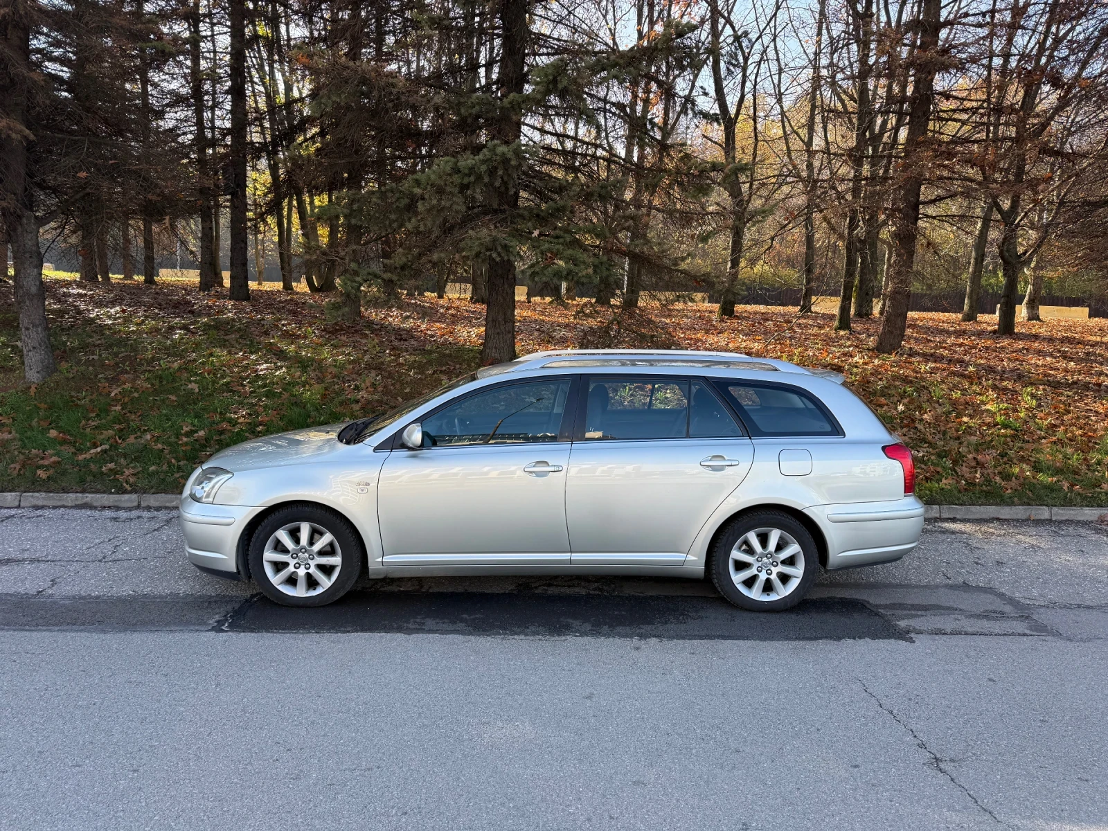 Toyota Avensis T25 2.0D УНИКАТ! ПЕРФЕКТНА! - изображение 2