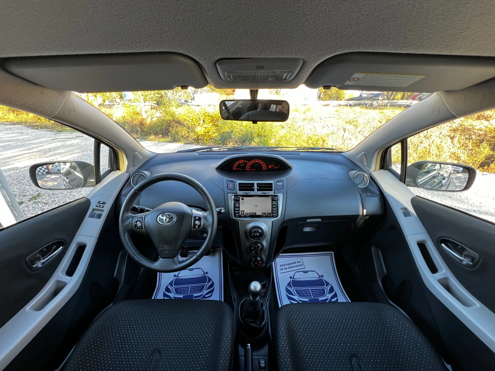 Toyota Yaris 1.33i 99000km!!! SWISS EDITION/NAVI/6-SPEED - изображение 8