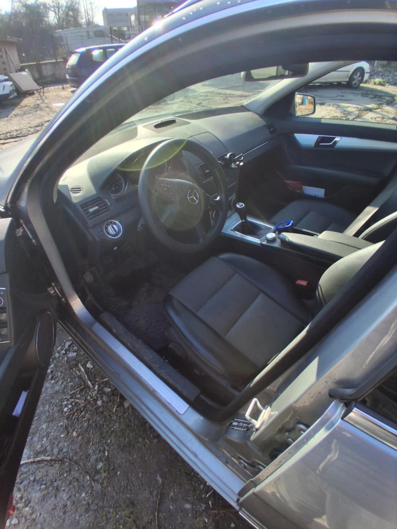 Mercedes-Benz 220 W - изображение 4