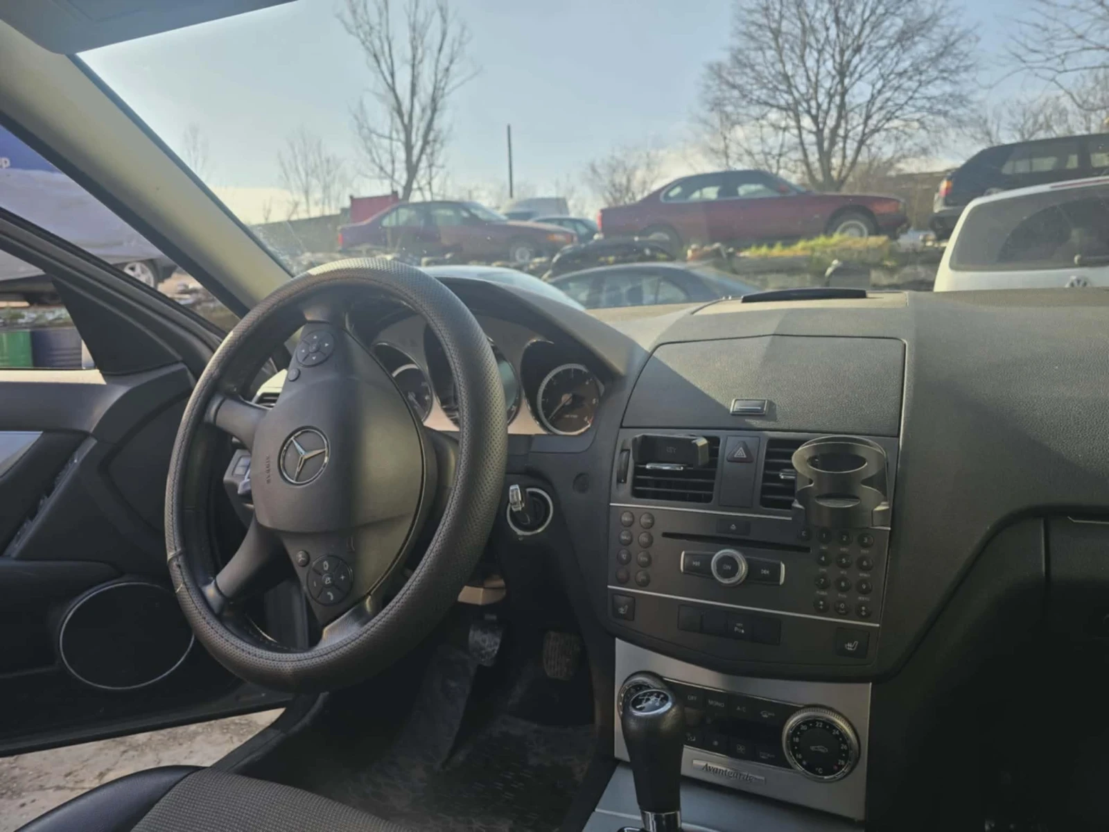 Mercedes-Benz 220 W - изображение 7