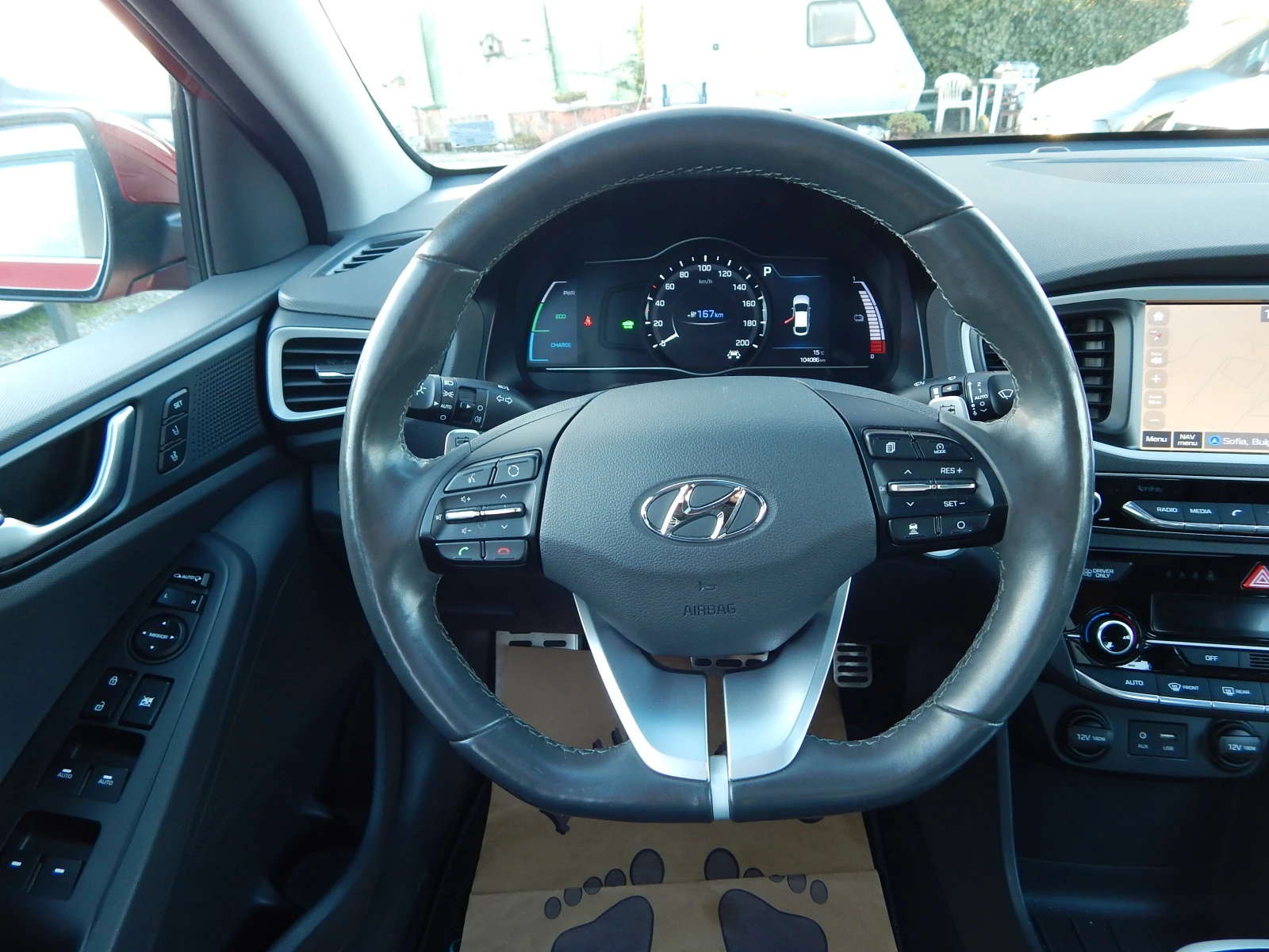 Hyundai Ioniq 28KW-* PREMIUM* , снимка 13 - Автомобили и джипове - 53838593