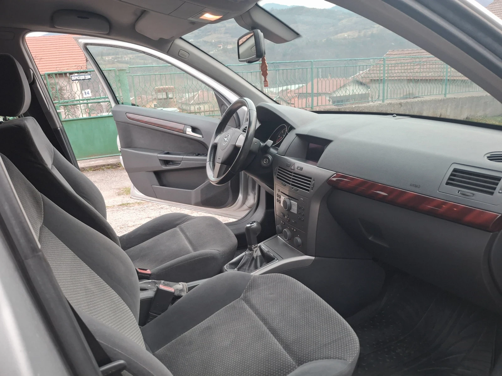 Opel Astra 1.7cdti.klim.80кс., снимка 8 - Автомобили и джипове - 53927915
