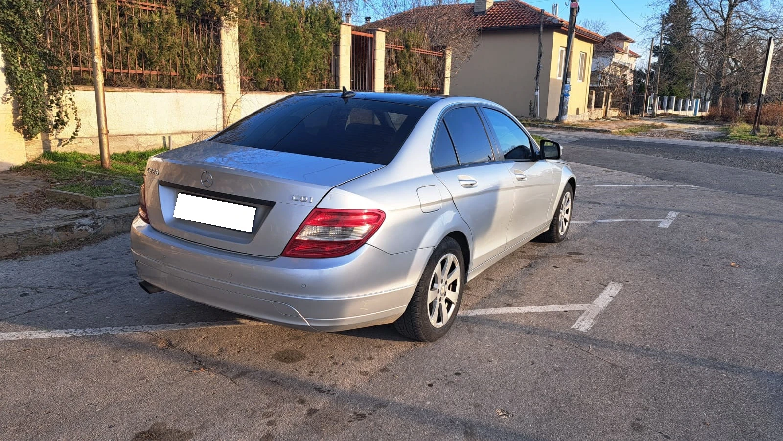 Mercedes-Benz C 220, снимка 3 - Автомобили и джипове - 53934224