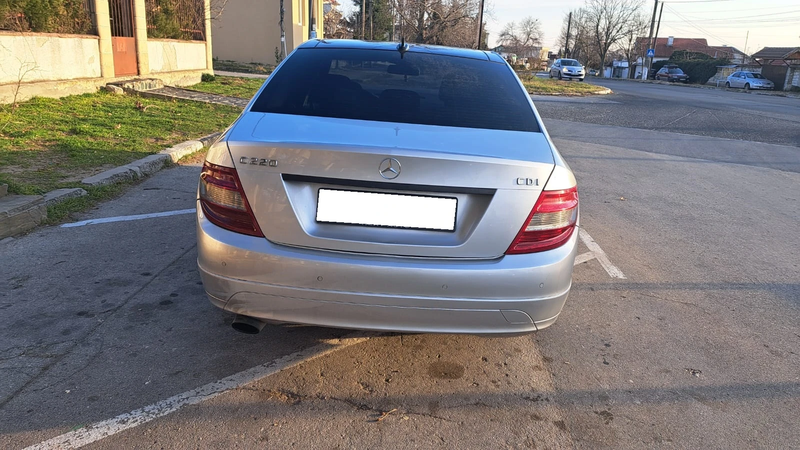 Mercedes-Benz C 220, снимка 4 - Автомобили и джипове - 53934224