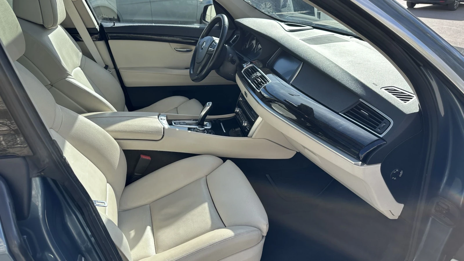 BMW 5 Gran Turismo 530d GT, снимка 14 - Автомобили и джипове - 53936270