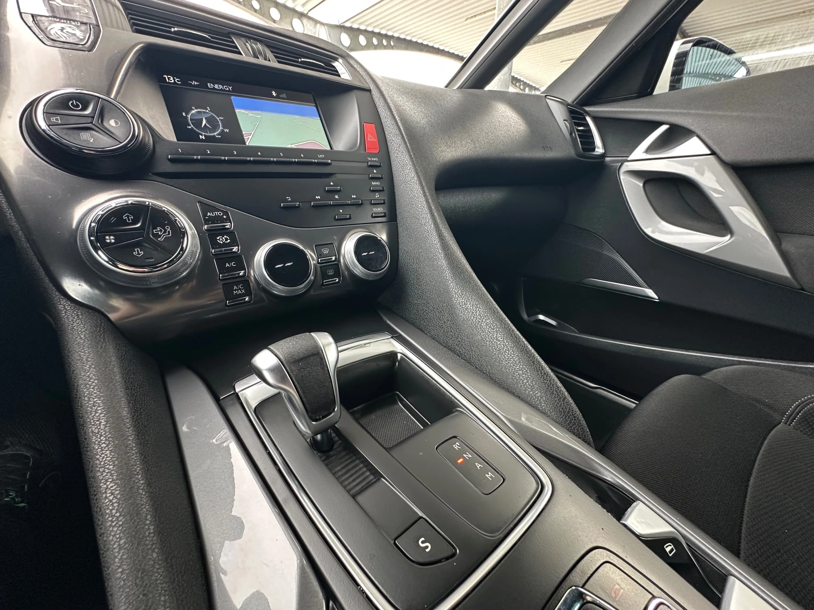 Citroen DS5 1.6HDI -AUTOMATIC , снимка 14 - Автомобили и джипове - 53964848