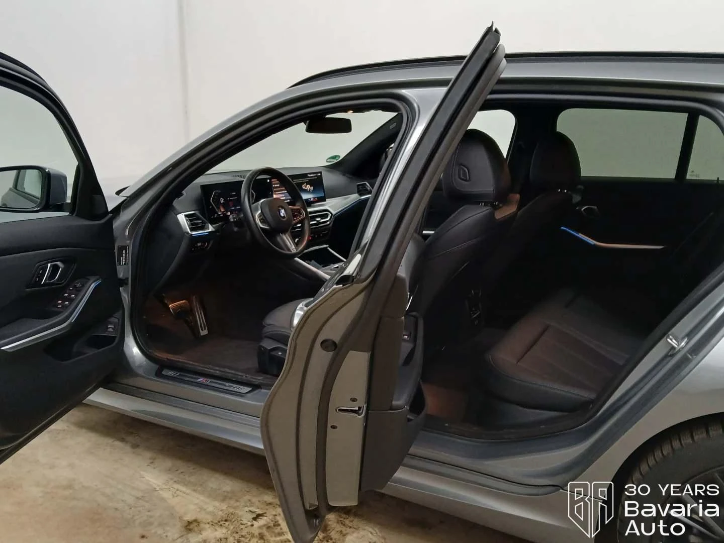 BMW 318 d Touring M Sport Paket Steptronic, снимка 5 - Автомобили и джипове - 54129814