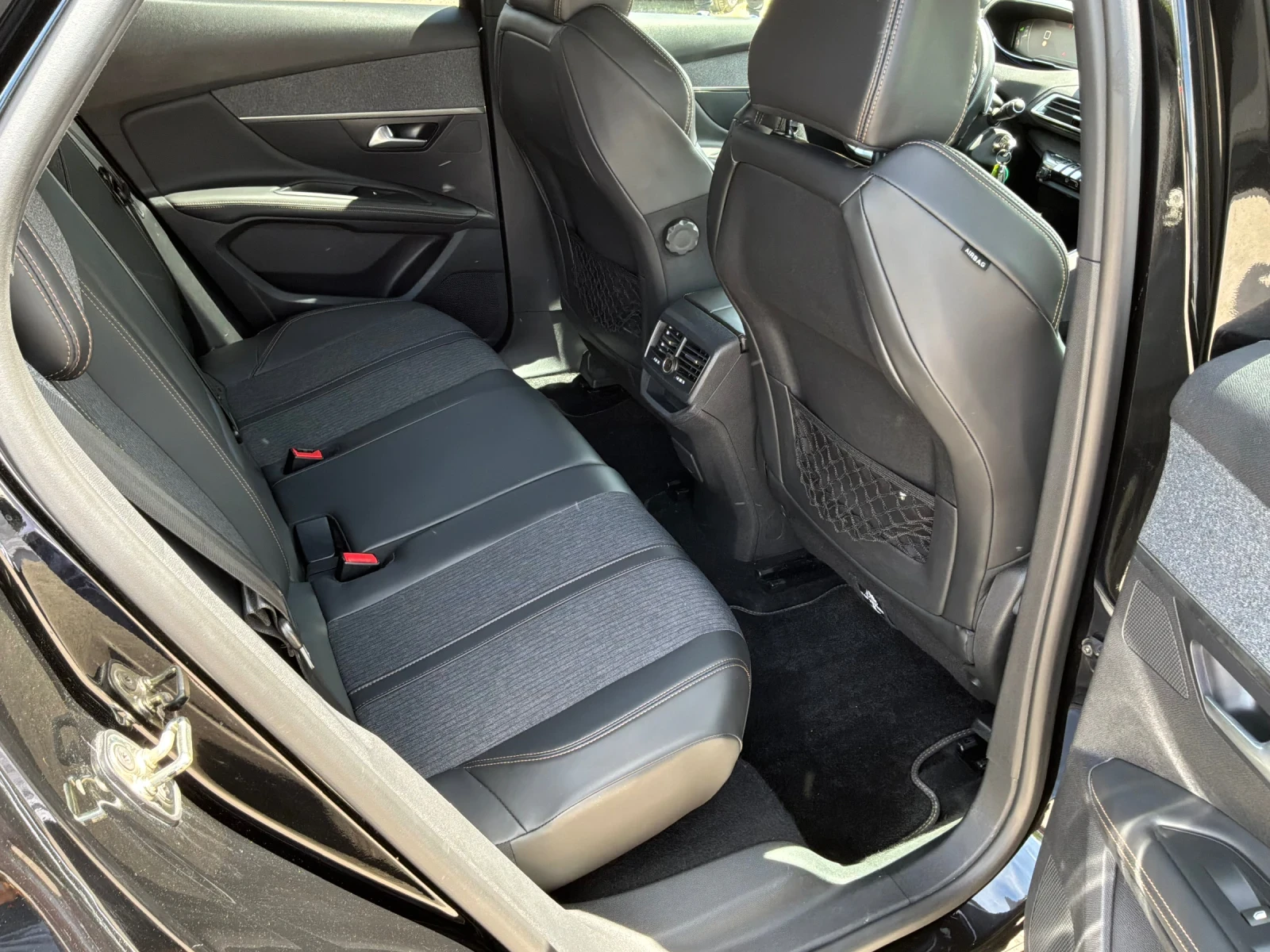 Peugeot 3008 1.6HDI 120k.с. GT-line Автоматик, снимка 15 - Автомобили и джипове - 54606924