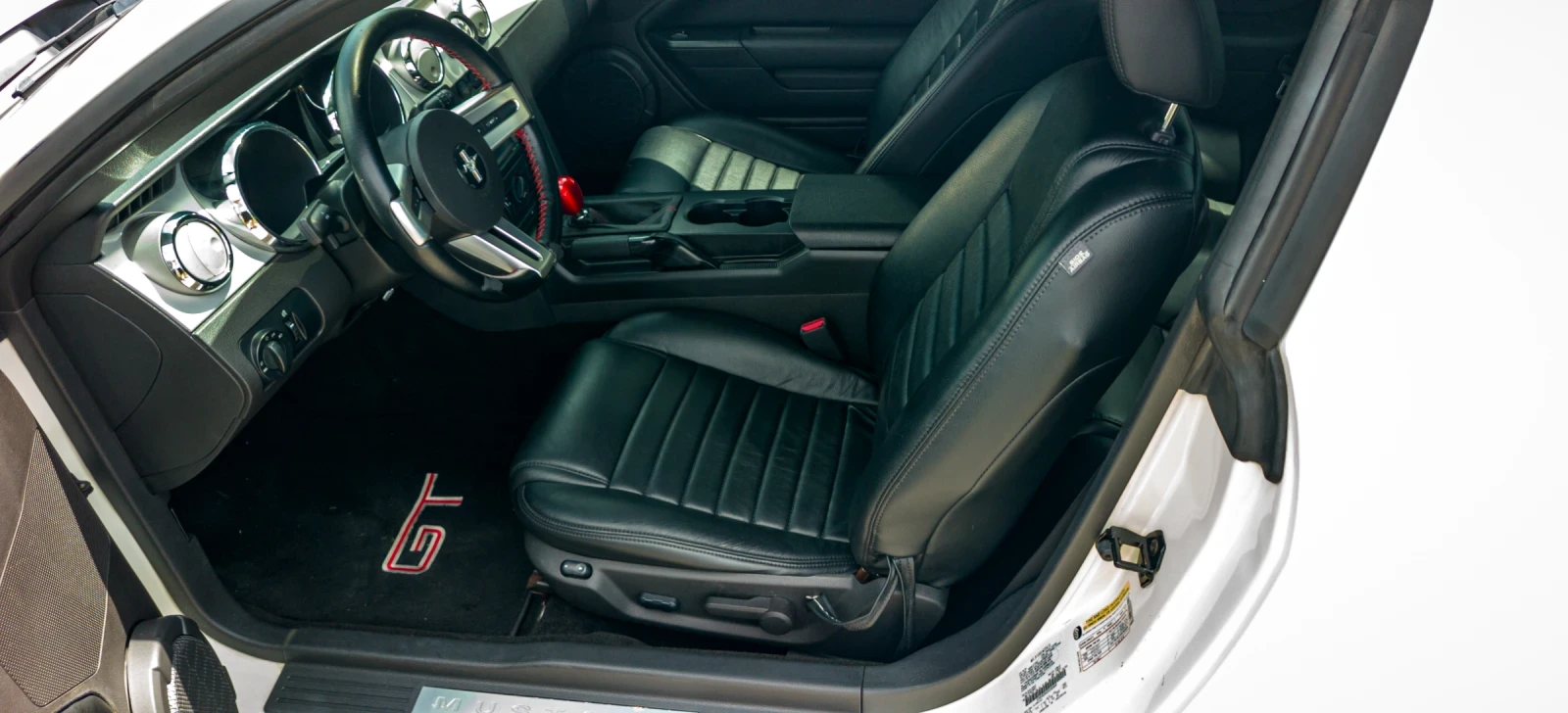 Ford Mustang GT Premium , снимка 10 - Автомобили и джипове - 54740719