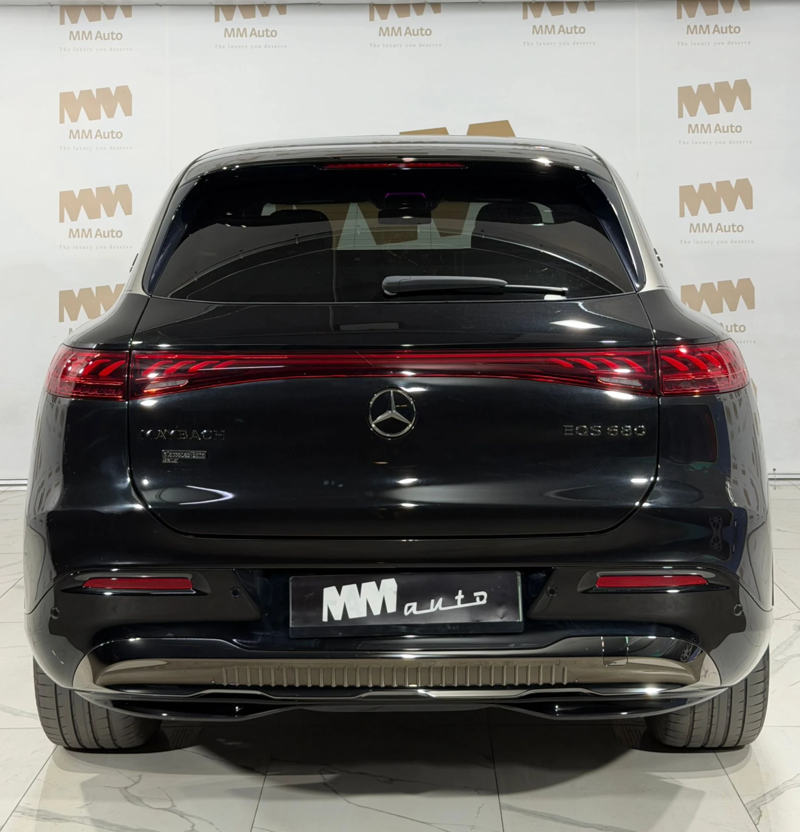 Mercedes-Benz EQS SUV 680 Maybach NightSeries* TV* BiColor* Chauffeu, снимка 5 - Автомобили и джипове - 54800646