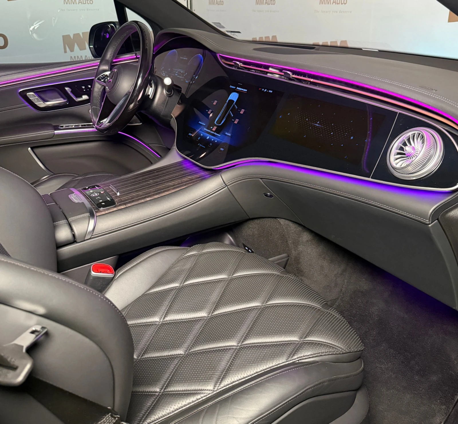 Mercedes-Benz EQS SUV 680 Maybach NightSeries* TV* BiColor* Chauffeu, снимка 11 - Автомобили и джипове - 54800646