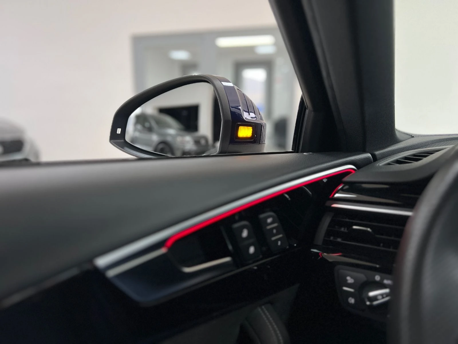 Audi A4 S LINE  BUSINESS CLASS, снимка 9 - Автомобили и джипове - 54917714