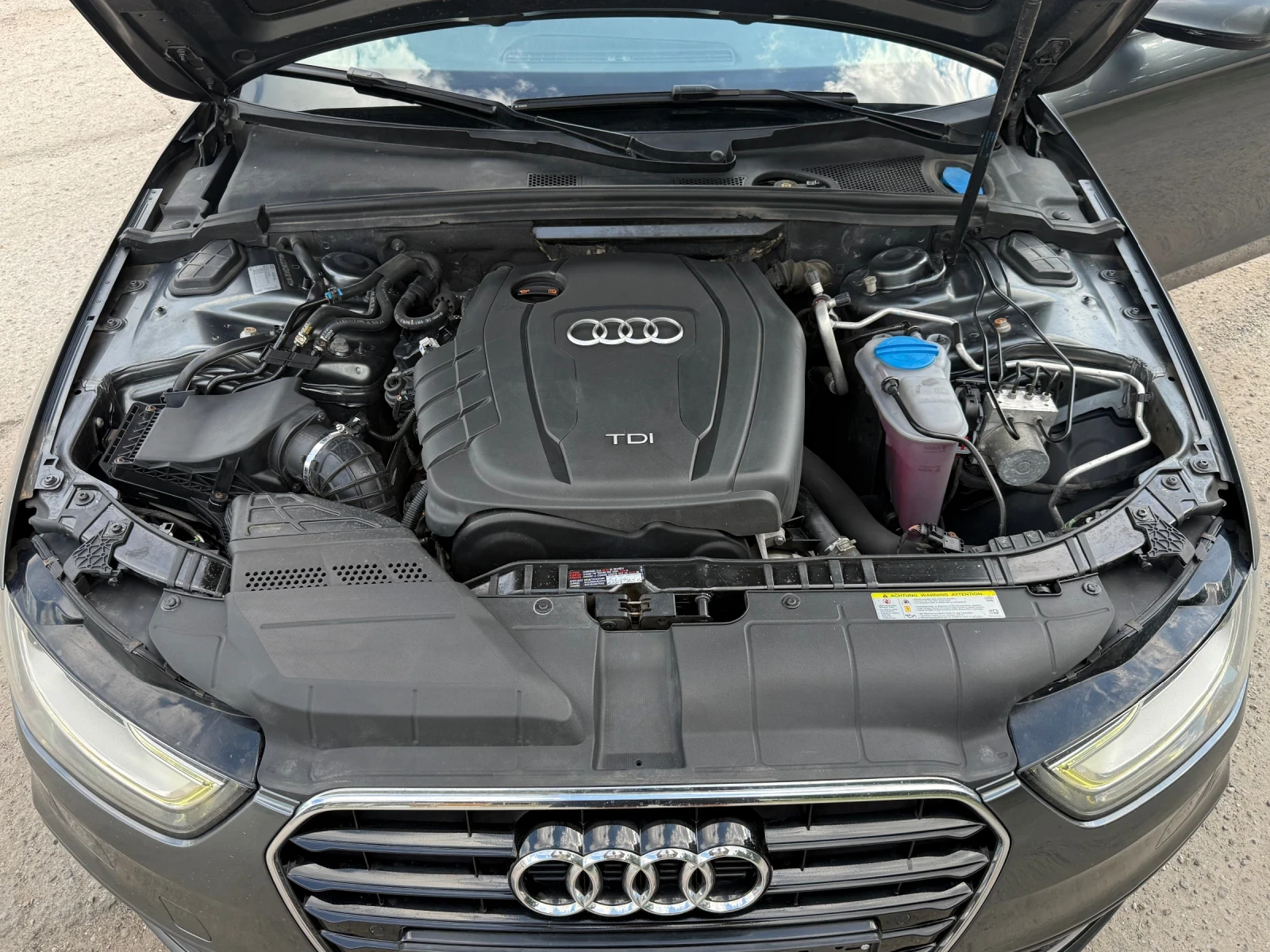 Audi A4 2.0 TDI 3x S-line FACELIFT, снимка 16 - Автомобили и джипове - 54931098
