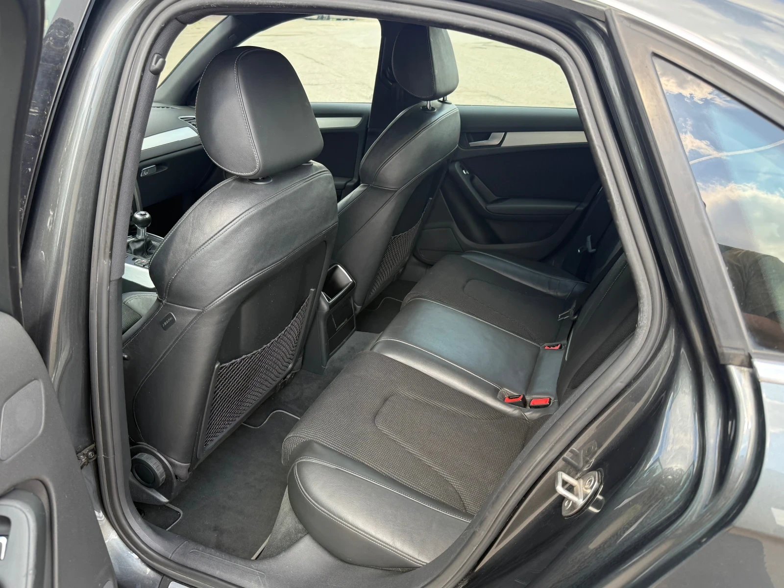 Audi A4 2.0 TDI 3x S-line FACELIFT, снимка 14 - Автомобили и джипове - 54931098
