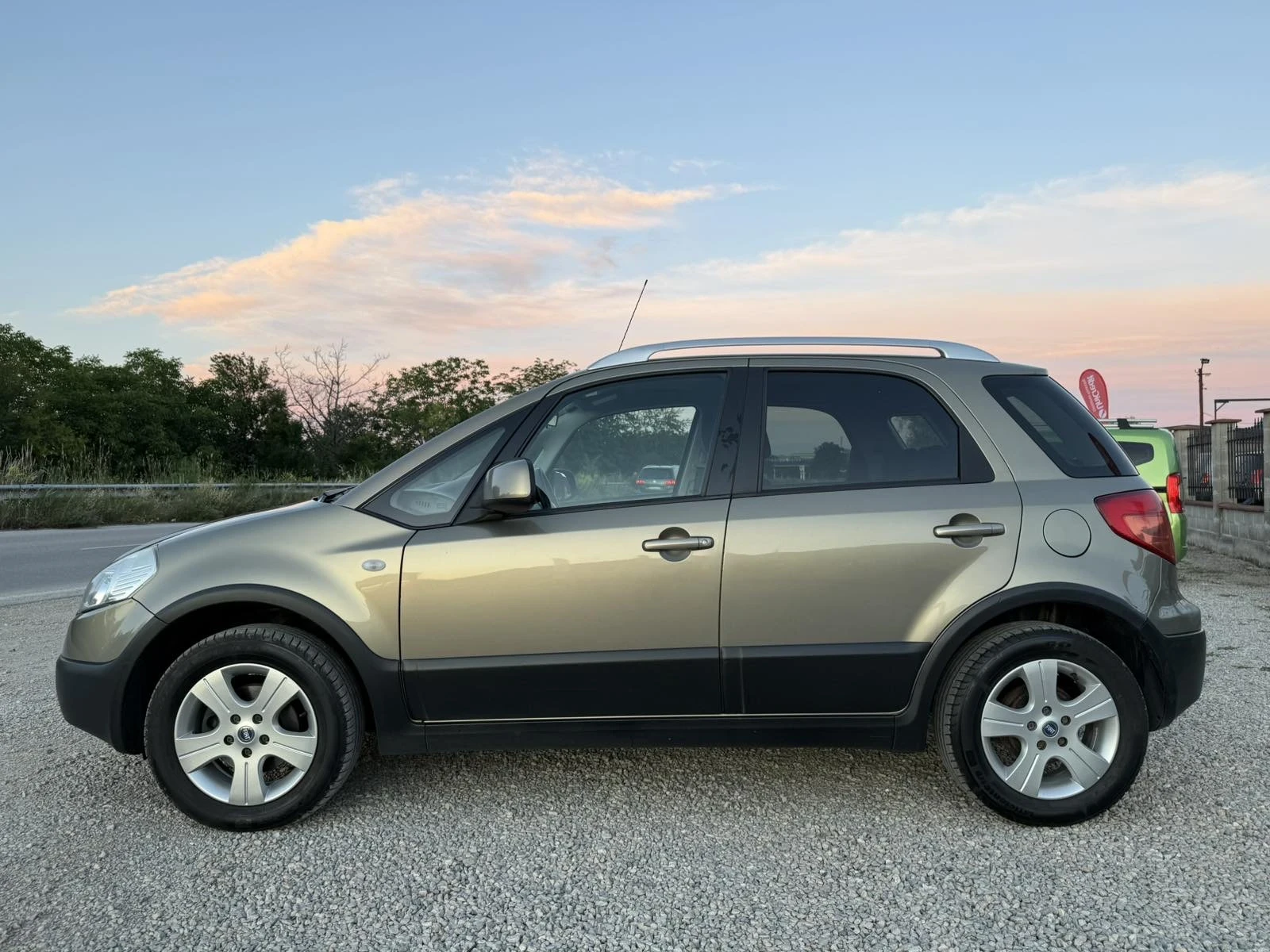 Fiat Sedici 1.9 DDIS 4x4, снимка 7 - Автомобили и джипове - 54948543