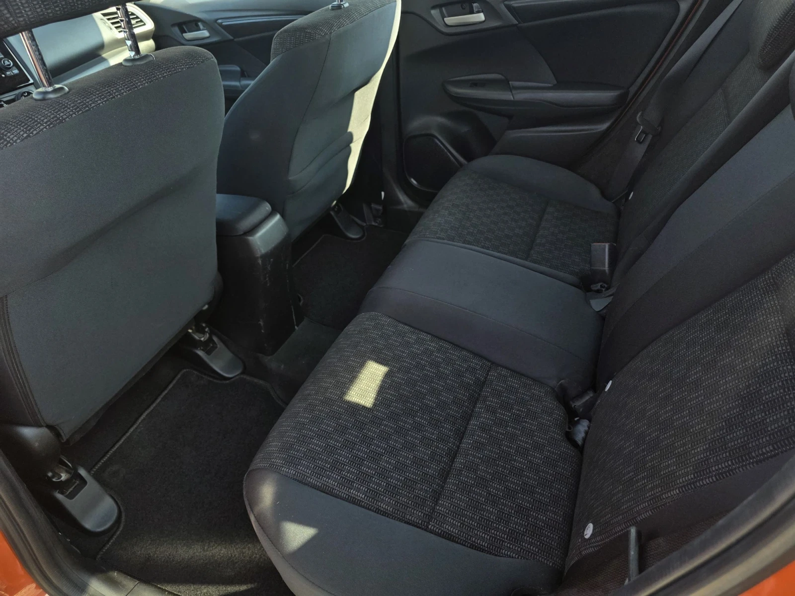 Honda Jazz 1.3i swiss edition , снимка 9 - Автомобили и джипове - 55255461
