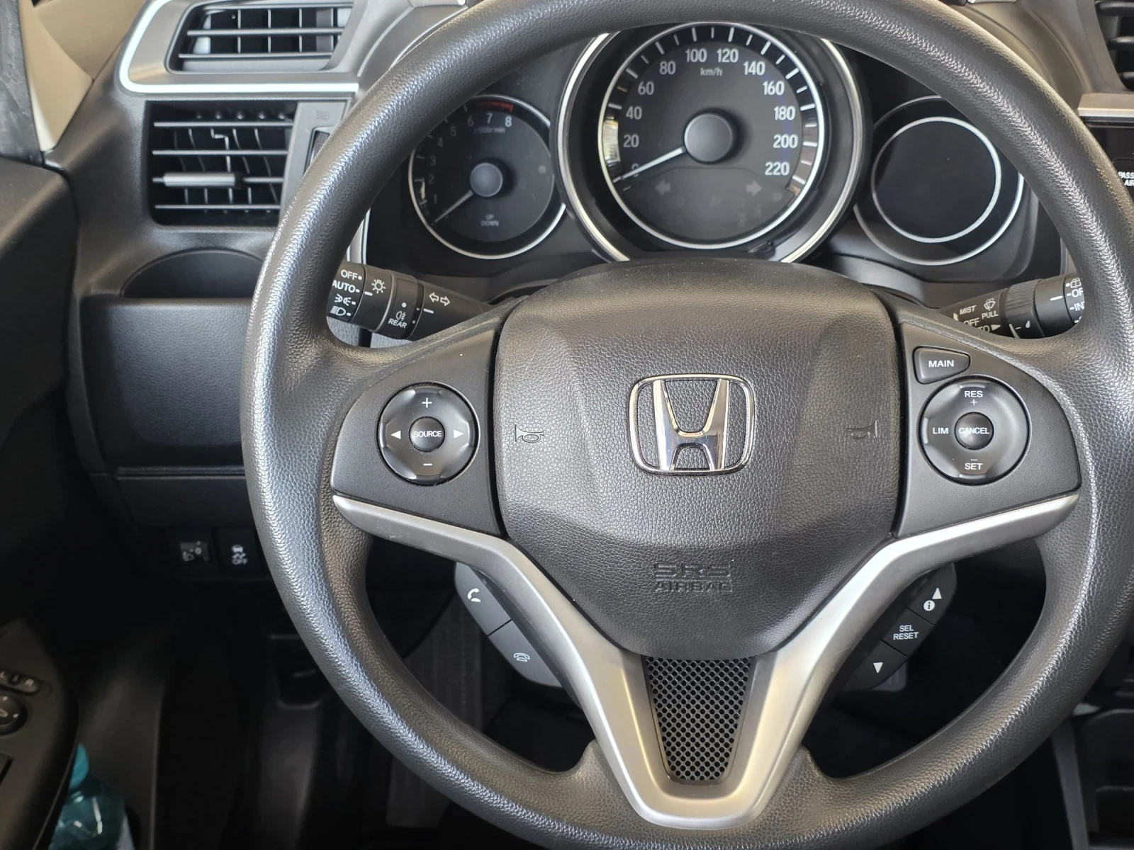 Honda Jazz 1.3i swiss edition , снимка 11 - Автомобили и джипове - 55255461