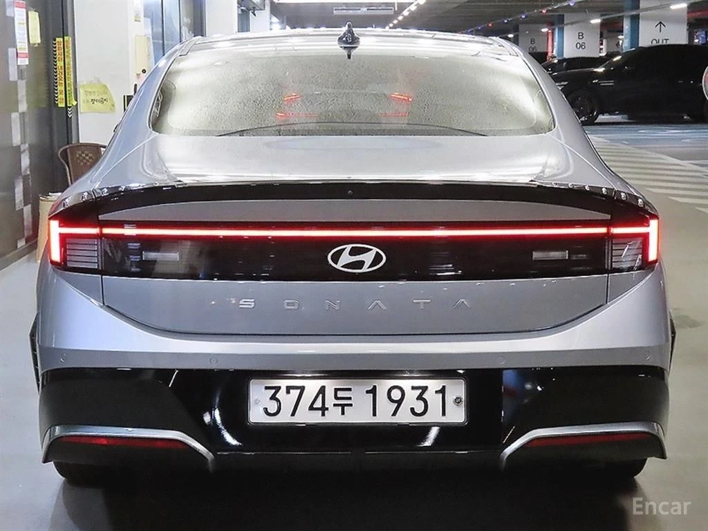 Hyundai Sonata 2.0* ГАЗ* ДИСТРОНИК* КАМЕРА* ПОДГРЕВ* КРАЙНА ЦЕНА, снимка 4 - Автомобили и джипове - 55532551