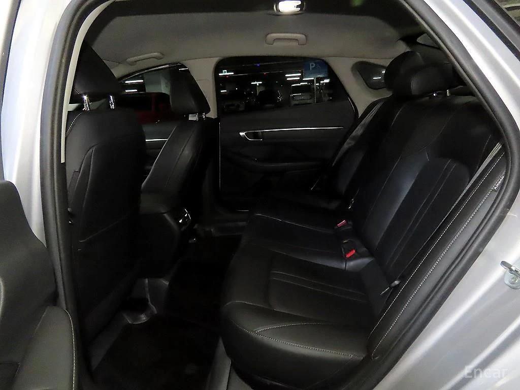 Hyundai Sonata 2.0* ГАЗ* ДИСТРОНИК* КАМЕРА* ПОДГРЕВ* КРАЙНА ЦЕНА, снимка 14 - Автомобили и джипове - 55532551