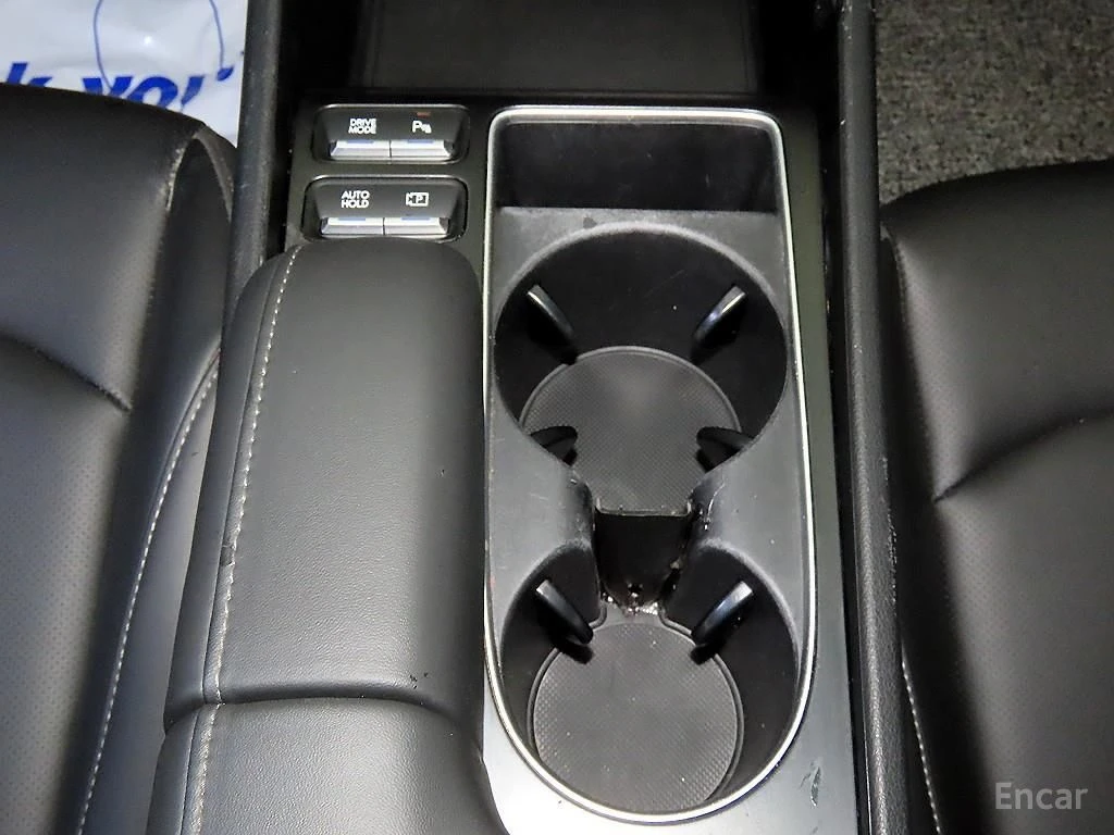 Hyundai Sonata 2.0* ГАЗ* ДИСТРОНИК* КАМЕРА* ПОДГРЕВ* КРАЙНА ЦЕНА, снимка 13 - Автомобили и джипове - 55532551