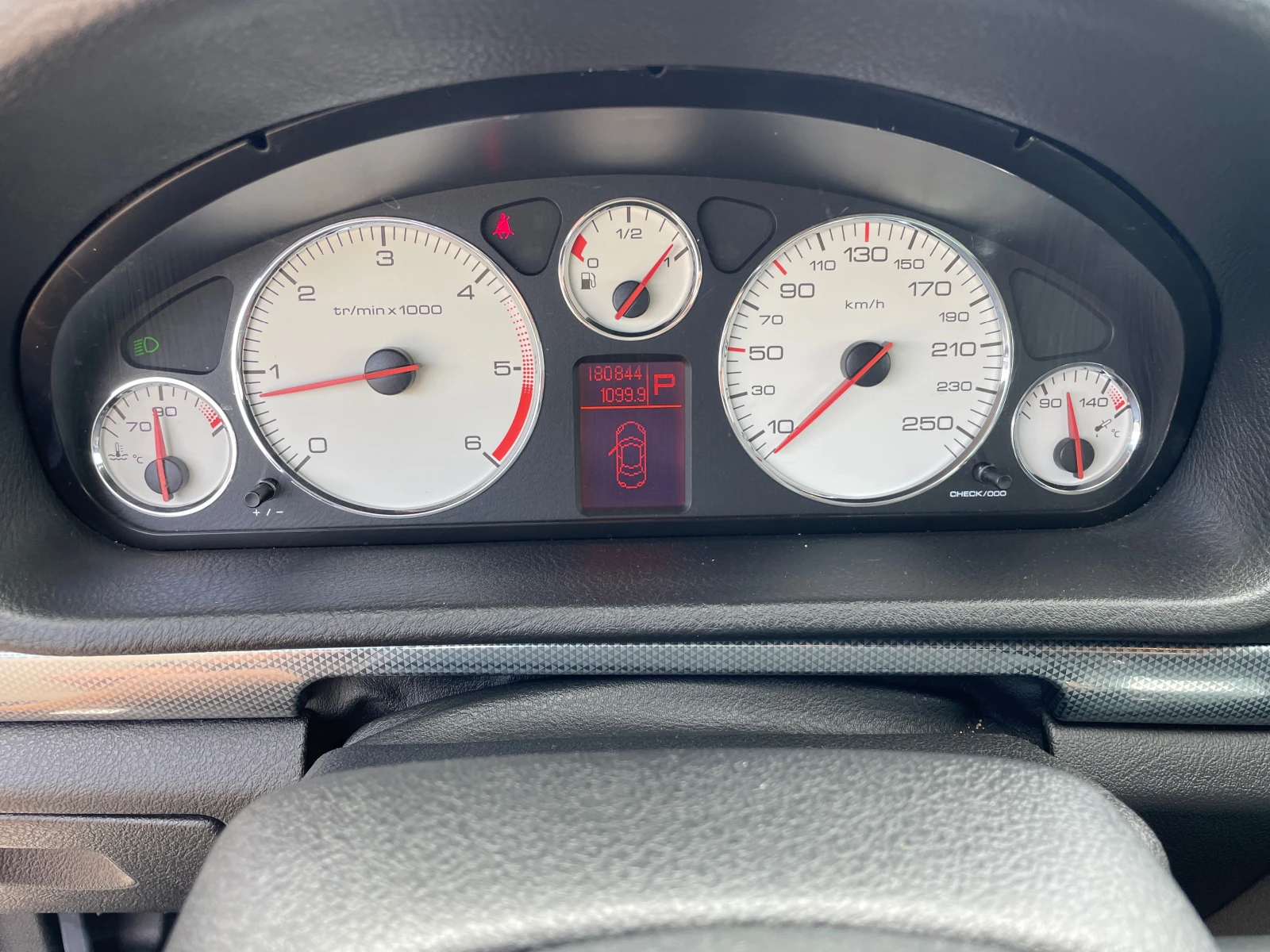 Peugeot 407 2.2i, снимка 10 - Автомобили и джипове - 56075269