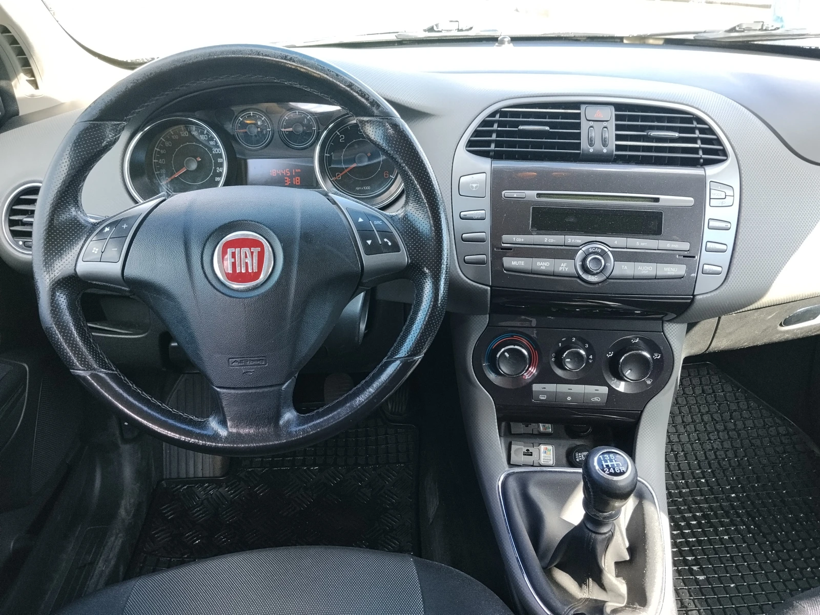 Fiat Bravo 1.6 JTD / E 5, снимка 10 - Автомобили и джипове - 56201374