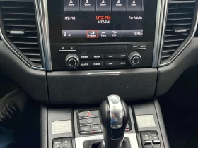 Porsche Macan * S * CARFAX *  2 КЛЮЧА * ПОДГРЕВИ * ОБДУХВАНЕ  | Auto.bg — изображение 9