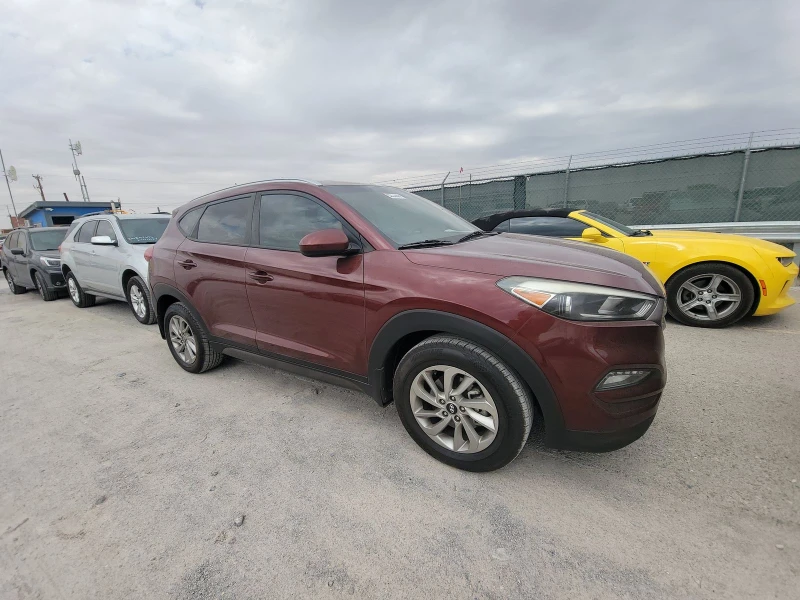 Hyundai Tucson SE w/Beige Interior, снимка 11 - Автомобили и джипове - 47693170