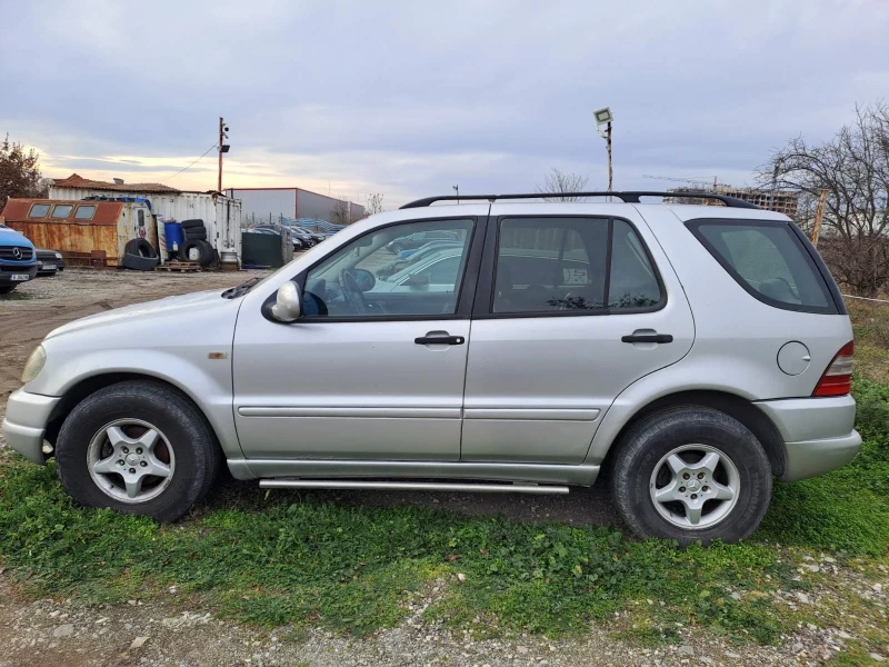 Mercedes-Benz ML 320, снимка 5 - Автомобили и джипове - 48540324