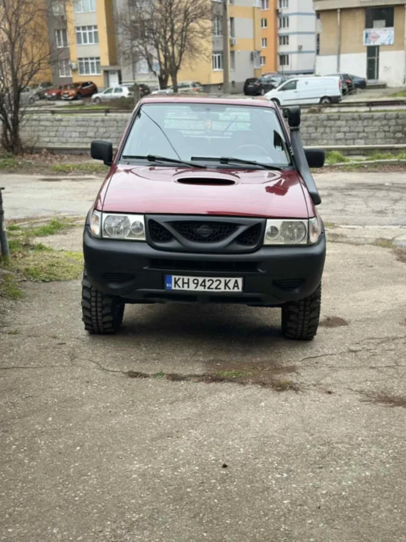 Nissan Terrano, снимка 1 - Автомобили и джипове - 49336575