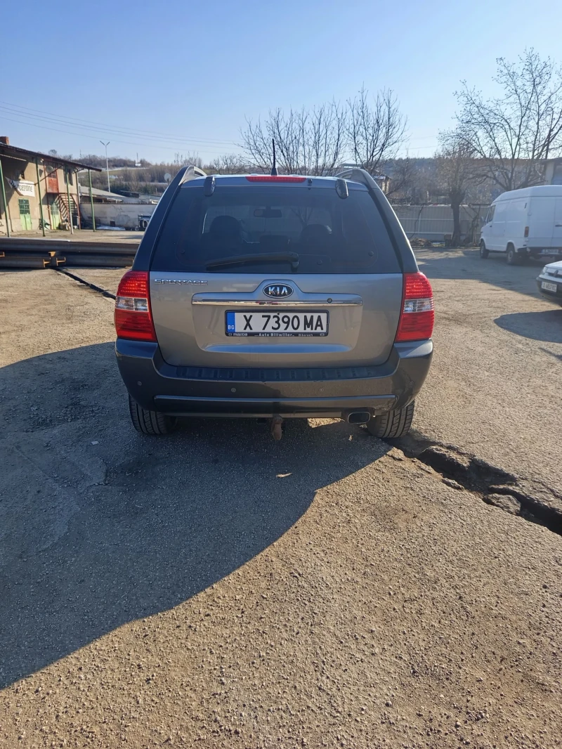 Kia Sportage 2.0 i, снимка 5 - Автомобили и джипове - 49367174