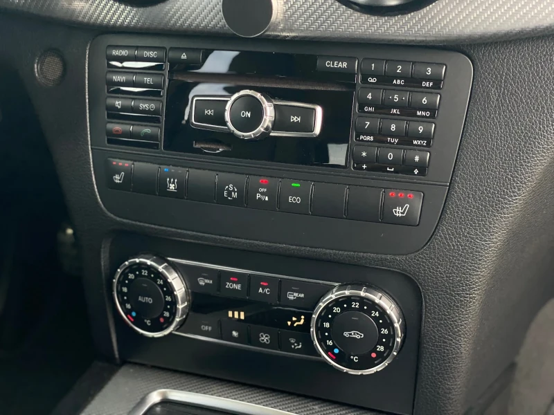 Mercedes-Benz GLK ///AMG 4MATIC CAMERA PARK ASSIST, снимка 10 - Автомобили и джипове - 51493742