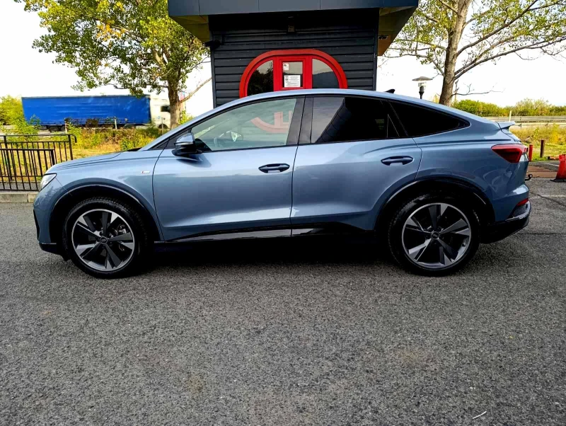 Audi Q4 Etron 50 Quattro S Line Sportback, снимка 4 - Автомобили и джипове - 52443223